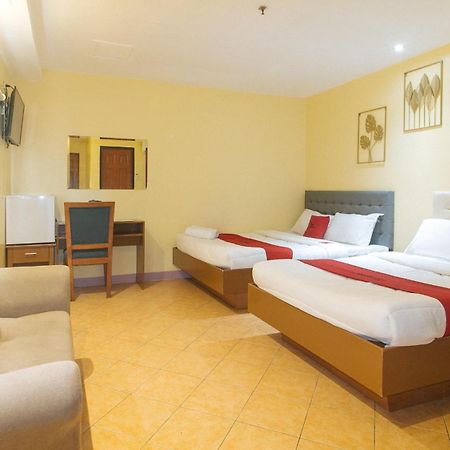 Reddoorz At Comfy Inn Ermita מנילה מראה חיצוני תמונה