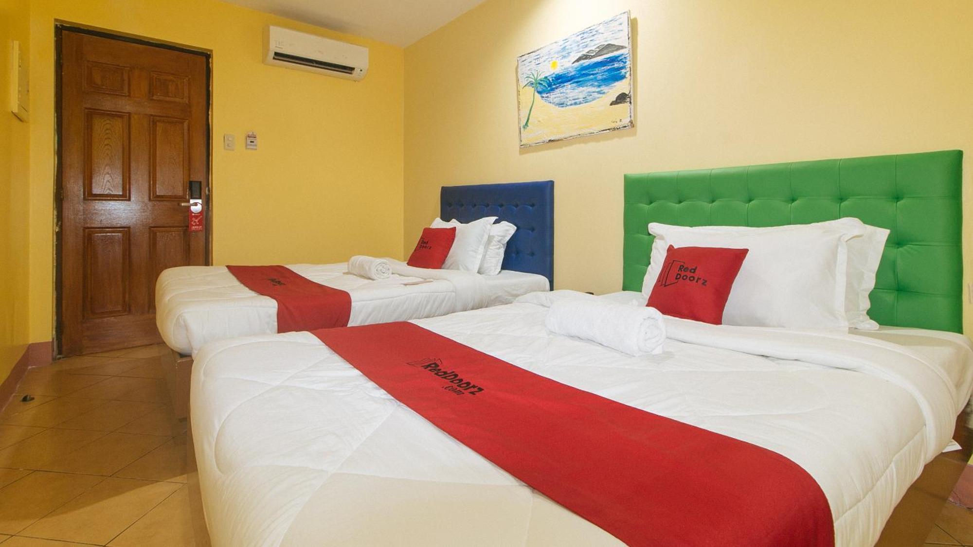 Reddoorz At Comfy Inn Ermita מנילה מראה חיצוני תמונה