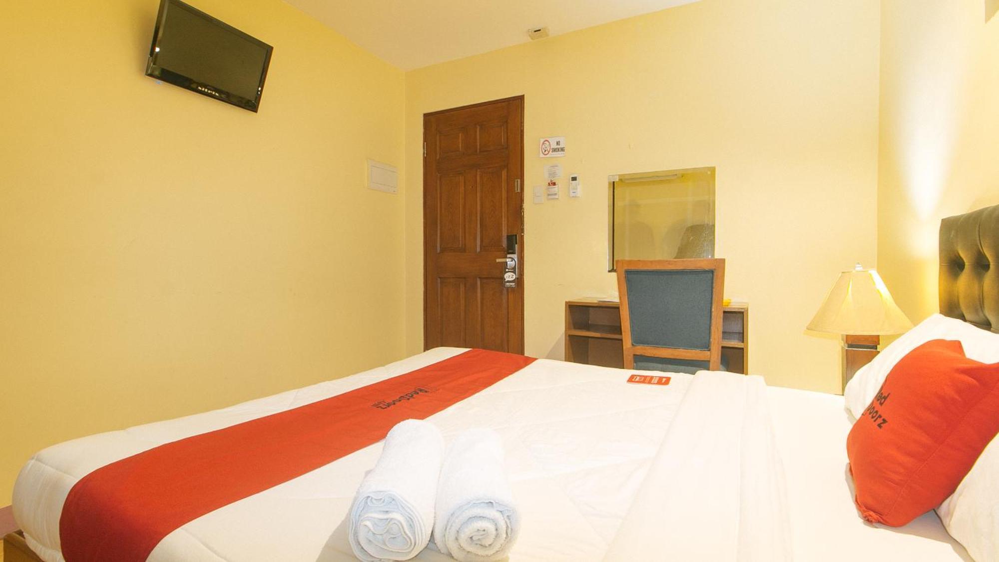 Reddoorz At Comfy Inn Ermita מנילה מראה חיצוני תמונה