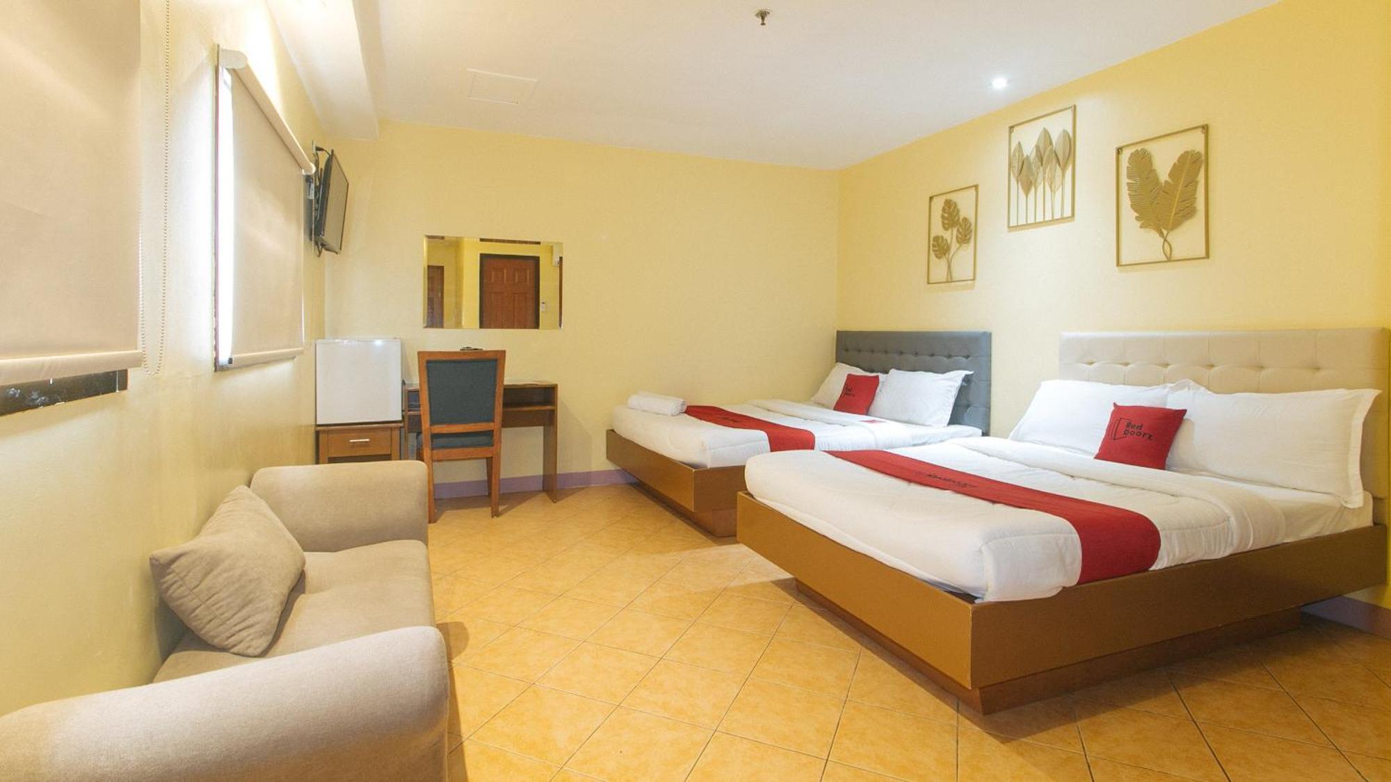 Reddoorz At Comfy Inn Ermita מנילה מראה חיצוני תמונה