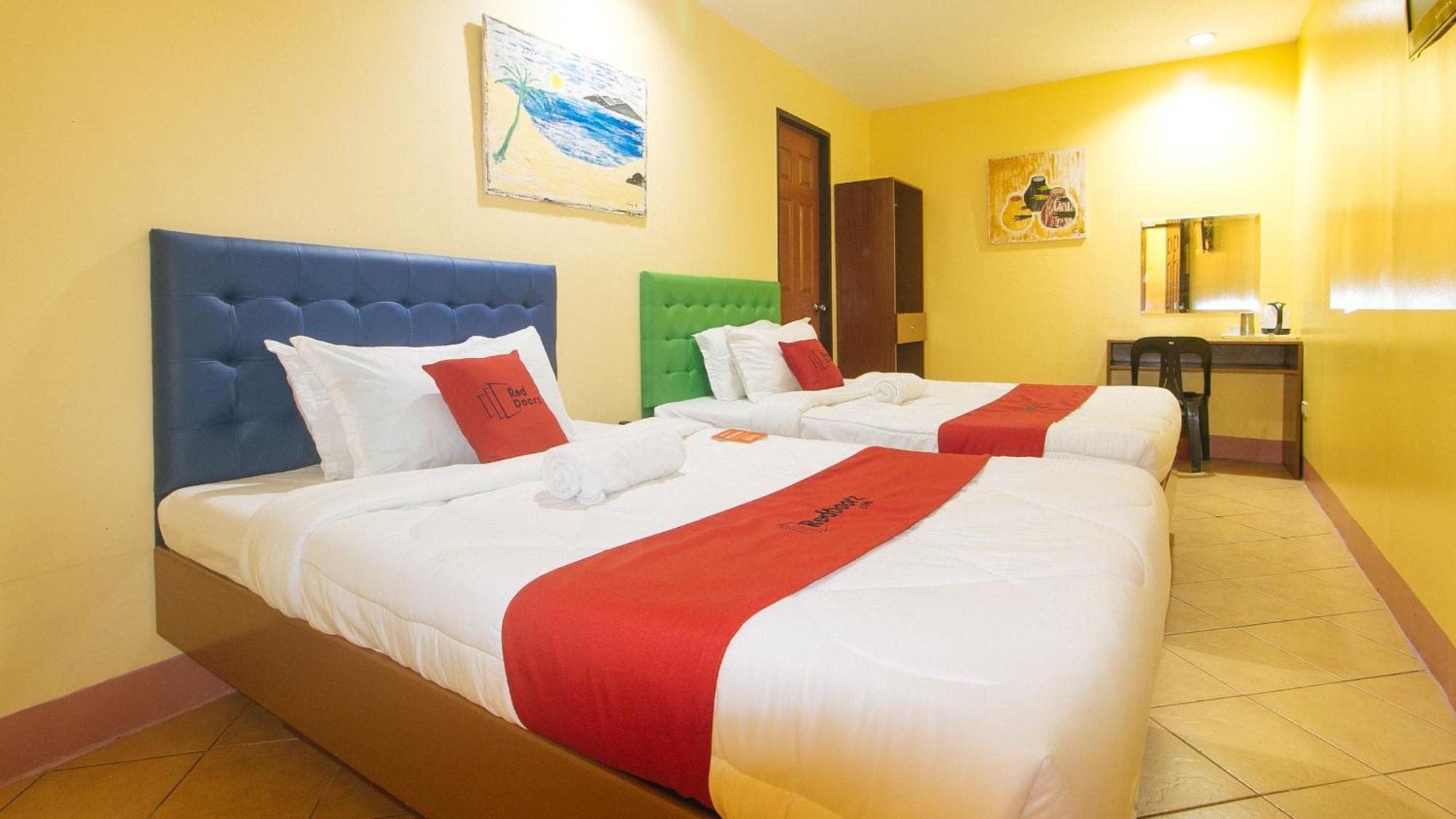 Reddoorz At Comfy Inn Ermita מנילה מראה חיצוני תמונה