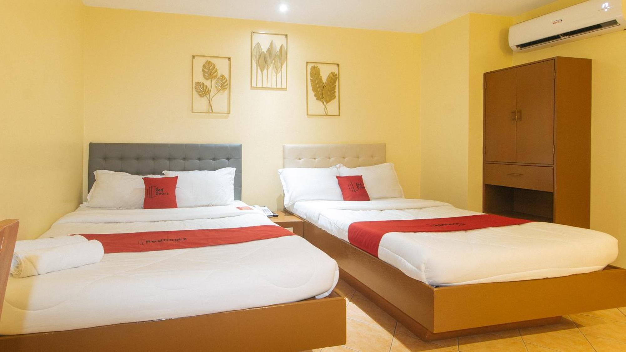 Reddoorz At Comfy Inn Ermita מנילה מראה חיצוני תמונה