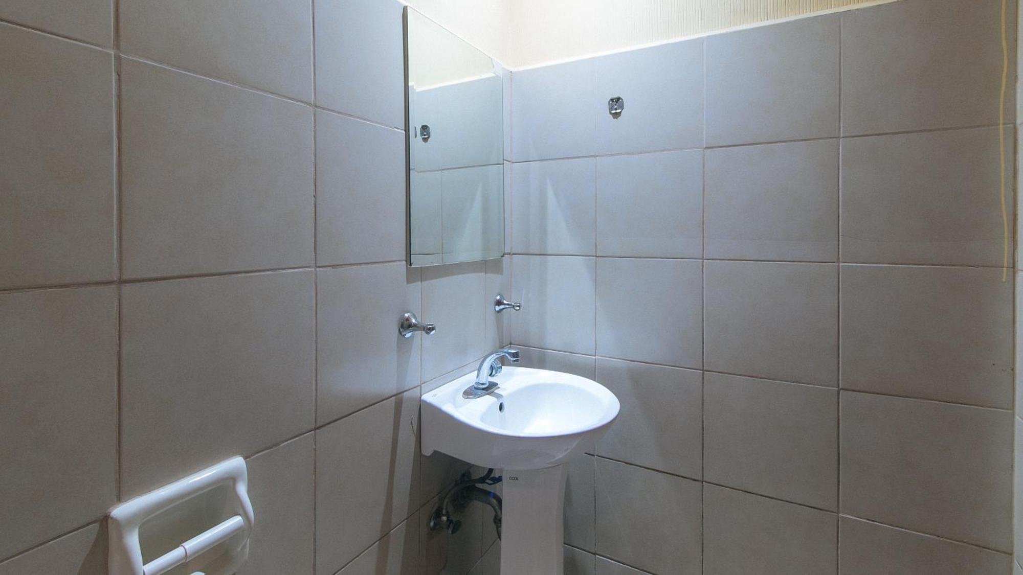 Reddoorz At Comfy Inn Ermita מנילה מראה חיצוני תמונה
